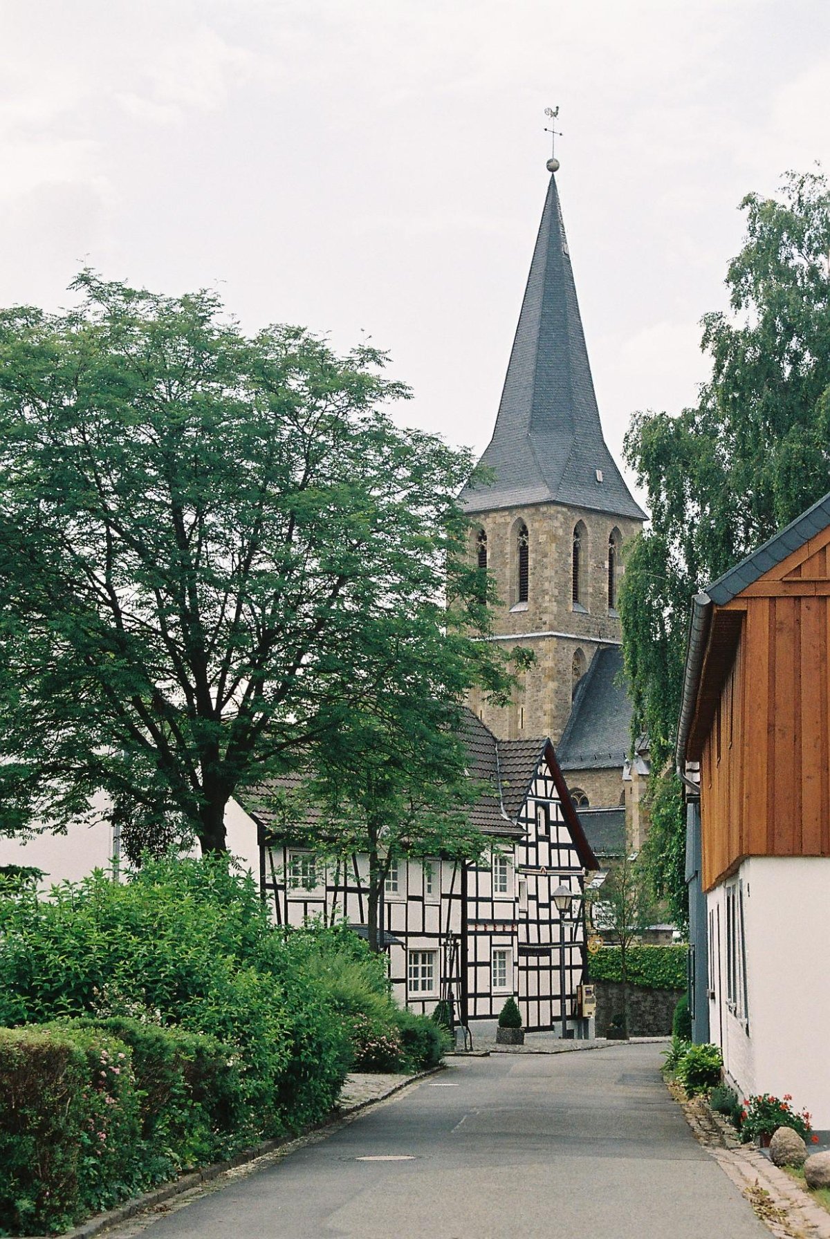 Bödingen_Kirche (c) Von Dieter Clasen - Wikipedia