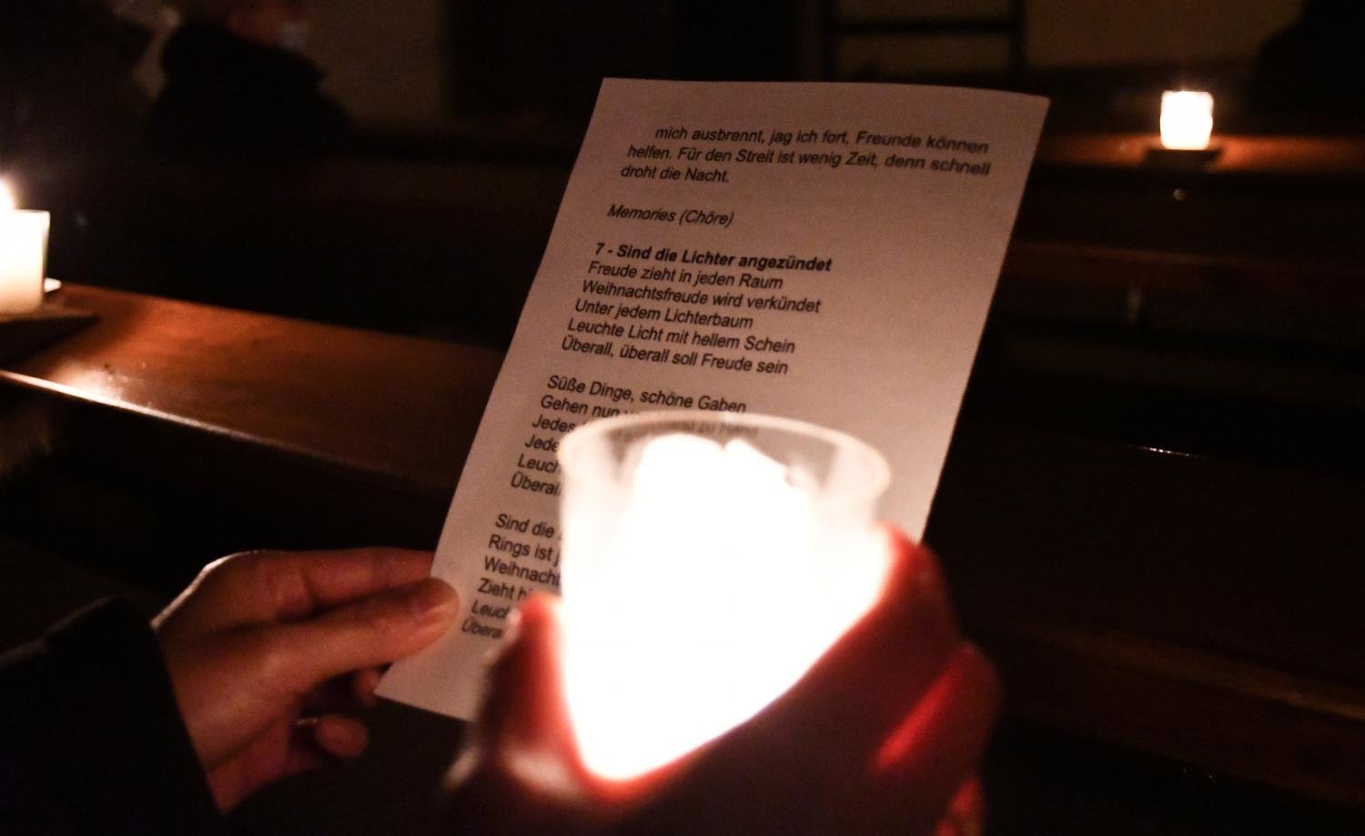 vesper_by_Yohanes_Vianey_Lein_pfarrbriefservice (c) Bild: Yohanes Vianey Lein In: Pfarrbriefservice.de