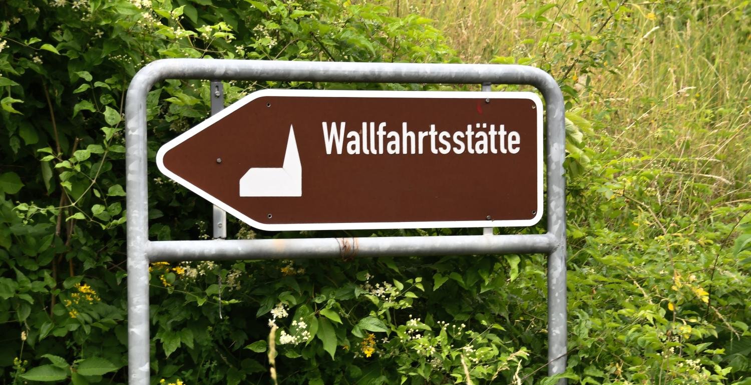 wallfahrtsstaette_by_Yohanes_Vianey_Lein_pfarrbriefservice (c) Bild: Yohanes Vianey Lein In: Pfarrbriefservice.de